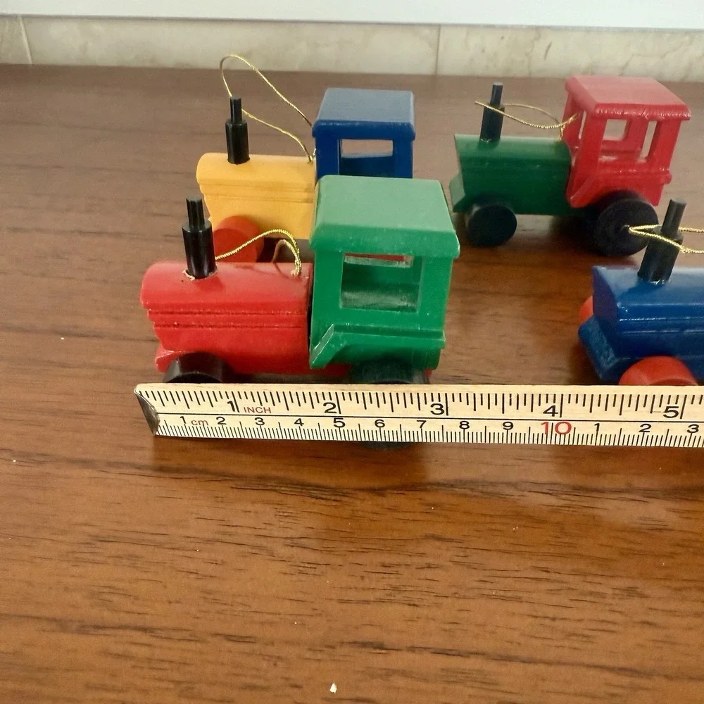 Wood Truck‎ Ornaments Colorful Christmas Tree Holiday Decoration Set Of 4.